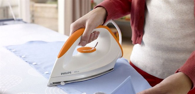 Cách tiết kiệm điện khi dùng bàn ủi