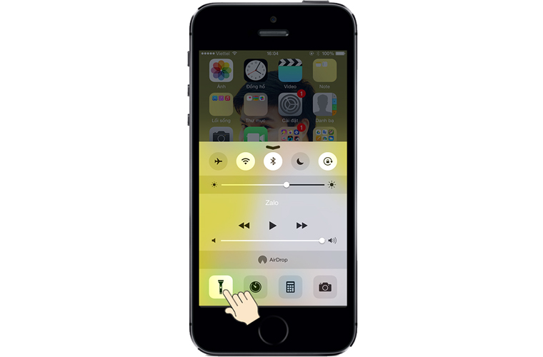 Cách bật hoặc tắt đèn pin trên iPhone 5S