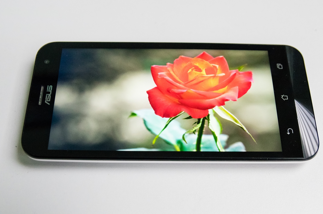 asuszenfonelaser10 asuszenfonelaser10