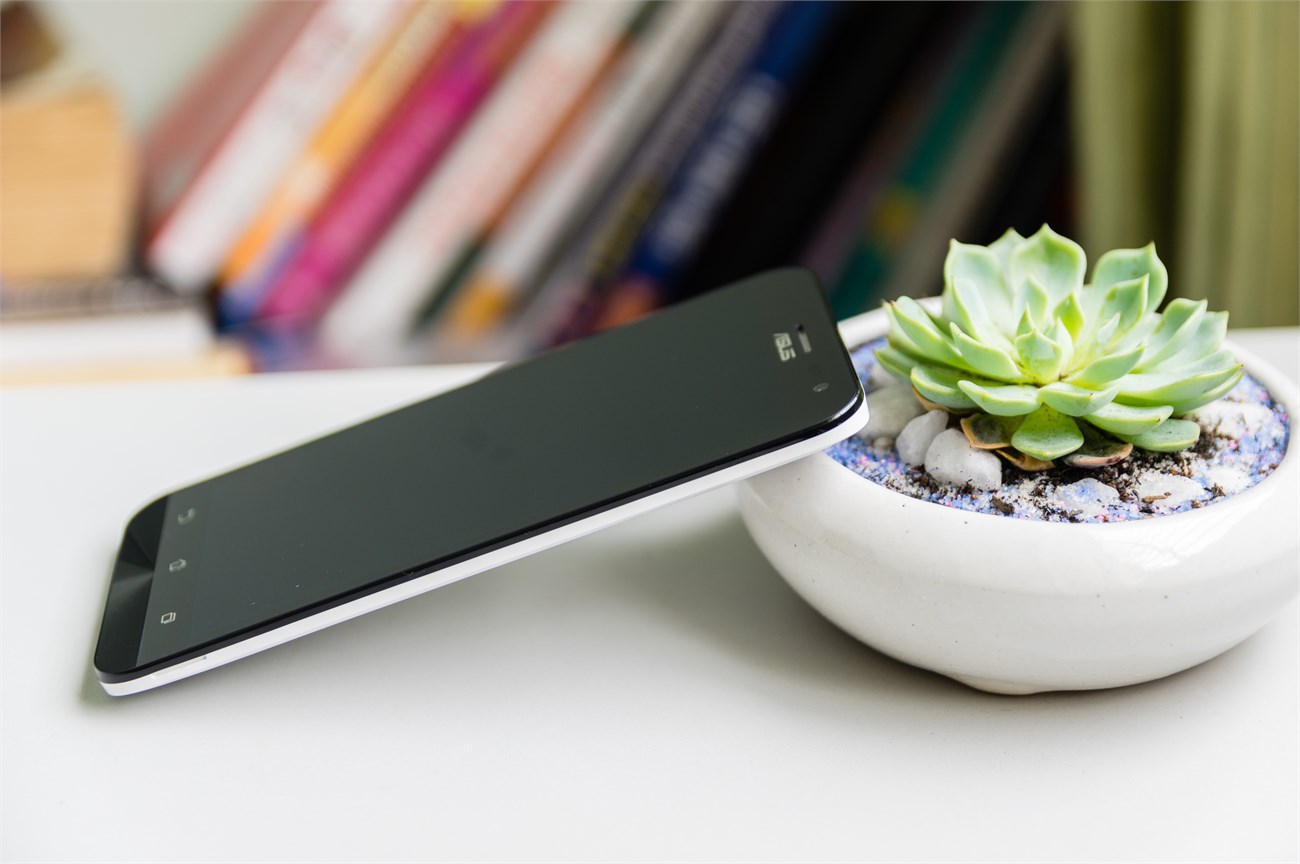 asuszenfonelaser5 asuszenfonelaser5