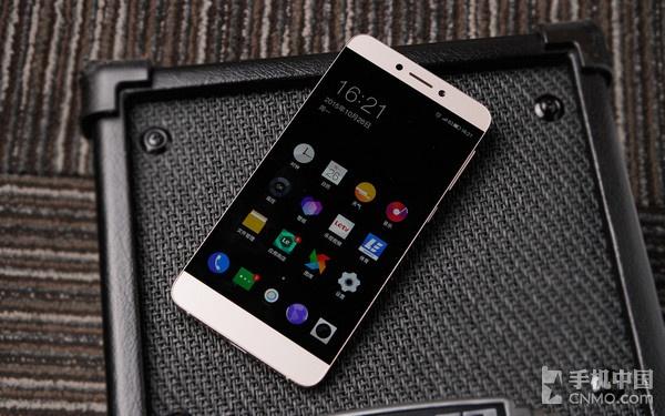 Le 1s có thiết kế đẹp với khung vỏ kim loại Le 1s có thiết kế đẹp với khung vỏ kim loại