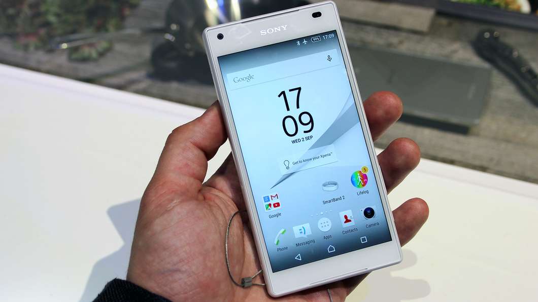 Thiết kế cùng cấu hình như Xperia Z5