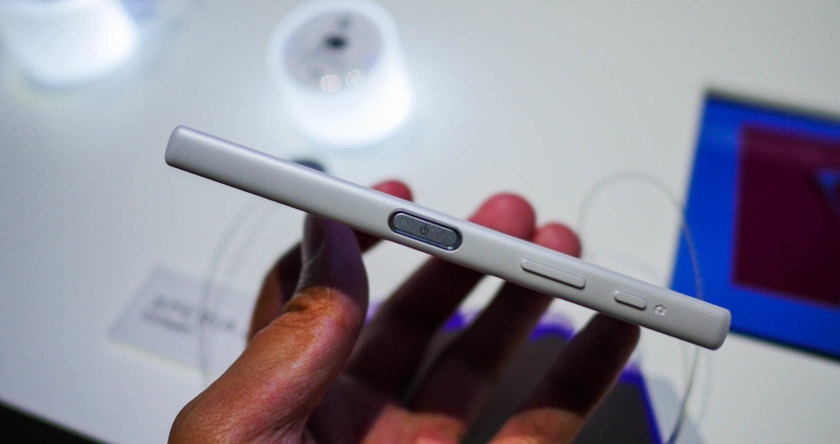 Thiết kế cùng cấu hình như Xperia Z5