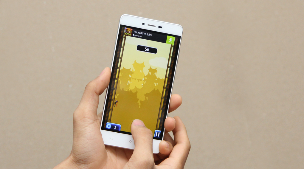 Gionee F103 có pin dung lượng 2,400 mAh