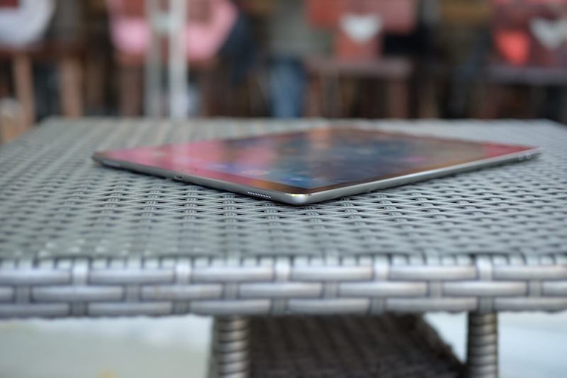 Cảm nhận đầu tiên khi trên tay iPad Pro: Lớn, mỏng, nhẹ và mạnh