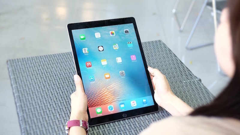 Cảm nhận đầu tiên khi trên tay iPad Pro: Lớn, mỏng, nhẹ và mạnh