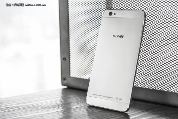 Gionee S6 có mức giá bán khá tốt Gionee S6 có mức giá bán khá tốt