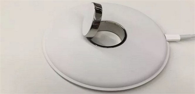 Apple chuẩn bị ra mắt Dock sạc cho Applewatch?