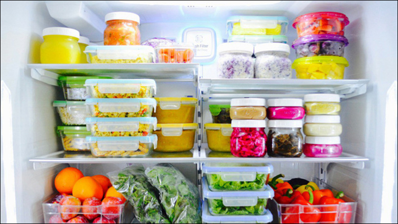 14 cách giúp tủ lạnh nhà bạn luôn tiết kiệm điện > đậy kín thức ăn trong tủ