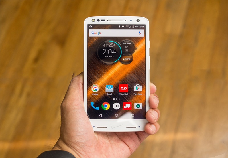 Moto Droid Turbo 2 Moto Droid Turbo 2