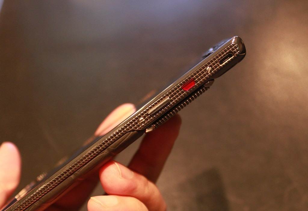 Khung kim loại Khung kim loại