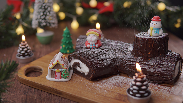 Cách làm bánh khúc cây Noel siêu đơn giản tại nhà Cách làm bánh khúc cây Noel siêu đơn giản tại nhà