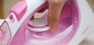 Cách sử dụng bàn là hơi nước hiệu quả, tiết kiệm điện