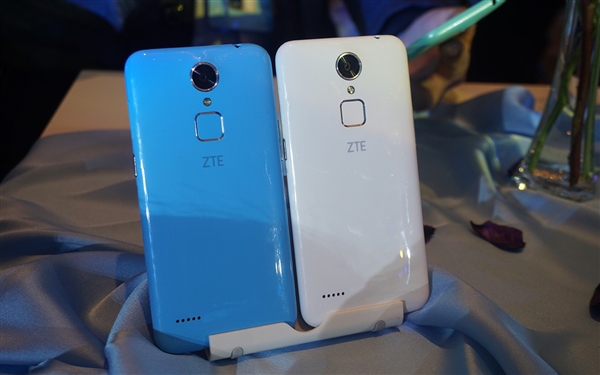 ZTEBladeA1_4