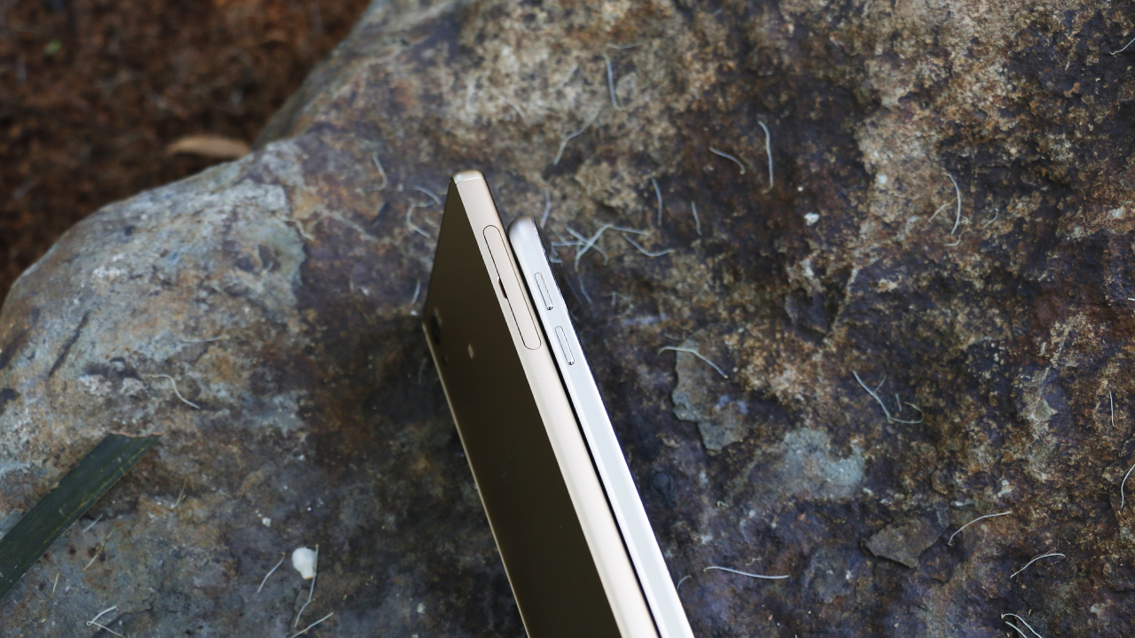 Cạnh viền Sony Xperia Z5 Dual và Samsung Galaxy S6 Cạnh viền Sony Xperia Z5 Dual và Samsung Galaxy S6