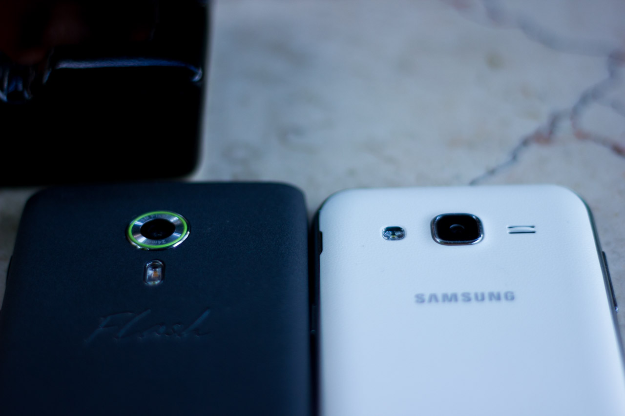 samsung-galaxy-j2-vs-alcatel-flash-2