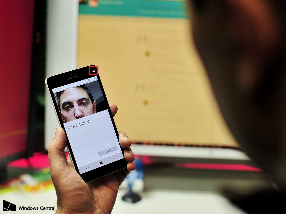 Vị trí máy quét Iris trên Lumia 950 Vị trí máy quét Iris trên Lumia 950