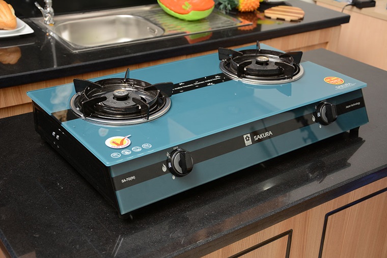 Bếp gas đôi Sakura SA-7G sử dụng bền, mặt bếp bằng kính cường lực dễ làm sạch