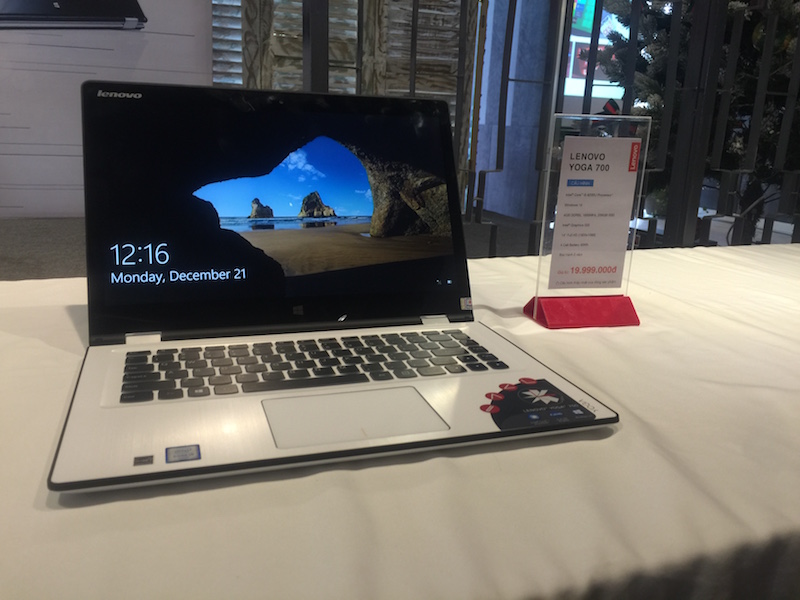 Lenovo Yoga 700