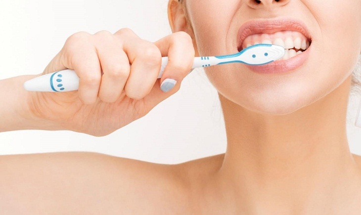 10 mẹo tẩy trắng răng để bạn có hàm răng sáng đón Tết