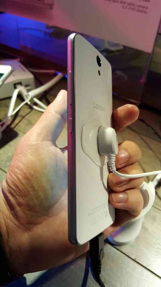 Khung kim loại cao cấp Khung kim loại cao cấp