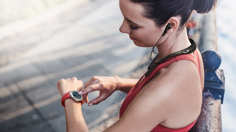 Samsung Gear S2 và tai nghe Bluetooth Level U Samsung Gear S2 và tai nghe Bluetooth Level U