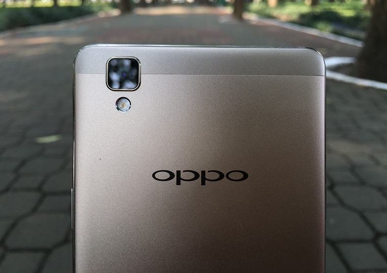 Trên tay OPPO F1