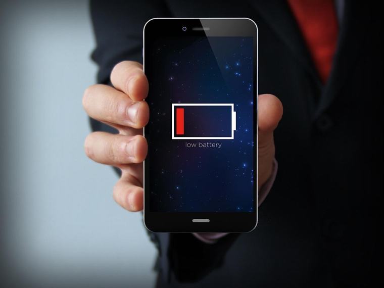 Using airplane mode or turning off the power is also one of the most effective battery saving tips