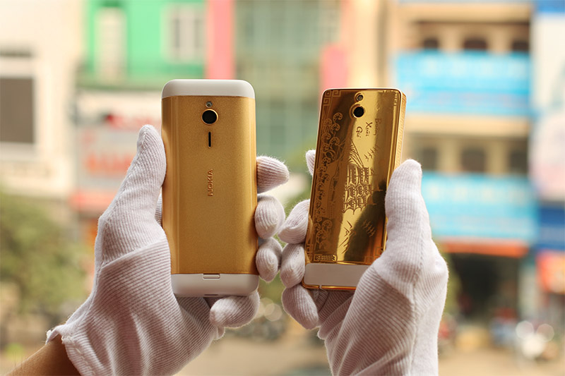 Nokia 230 mạ vàng