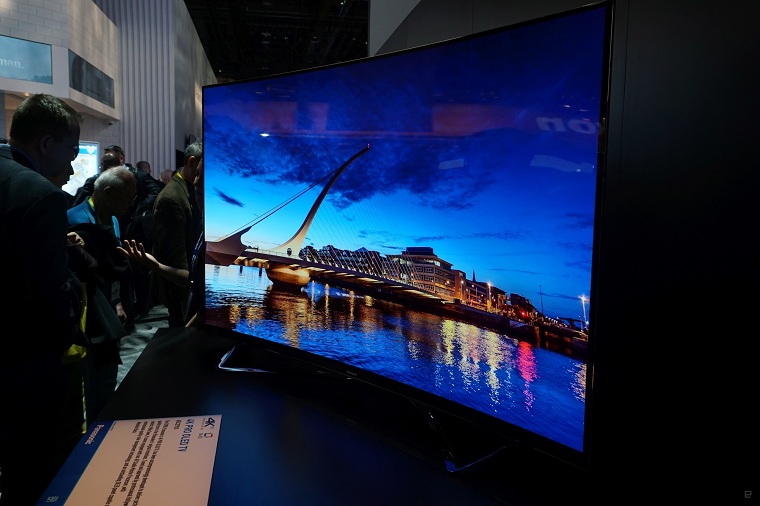 Panasonic tại CES 2016: tivi OLED, LCD và đĩa Ultra HD Blu-ray