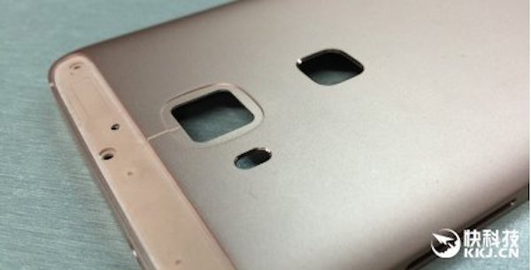 Ảnh rò rỉ smartphone mới của Huawei 2