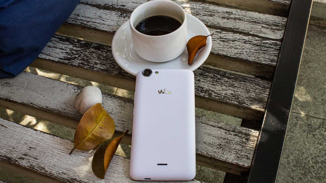 tren-tay-wiko-rainbow-jam