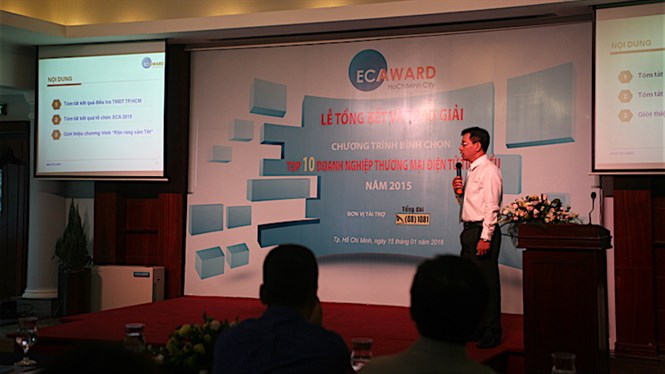 Thegioididong nhận giải “Top 10 Doanh nghiệp Thương mại điện tử tiêu biểu” năm 2015