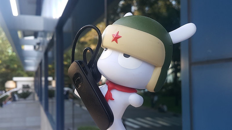 tai-nghe-bluetooth-plantronic tai-nghe-bluetooth-plantronic