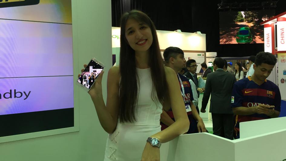 OPPO sẽ tạo bất ngờ tại MWC 2016 bằng một smartphone với camera mới OPPO sẽ tạo bất ngờ tại MWC 2016 bằng một smartphone với camera mới