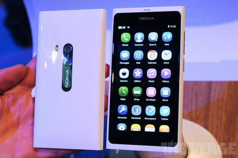 Nokia N9 chạy Meego độc đáo