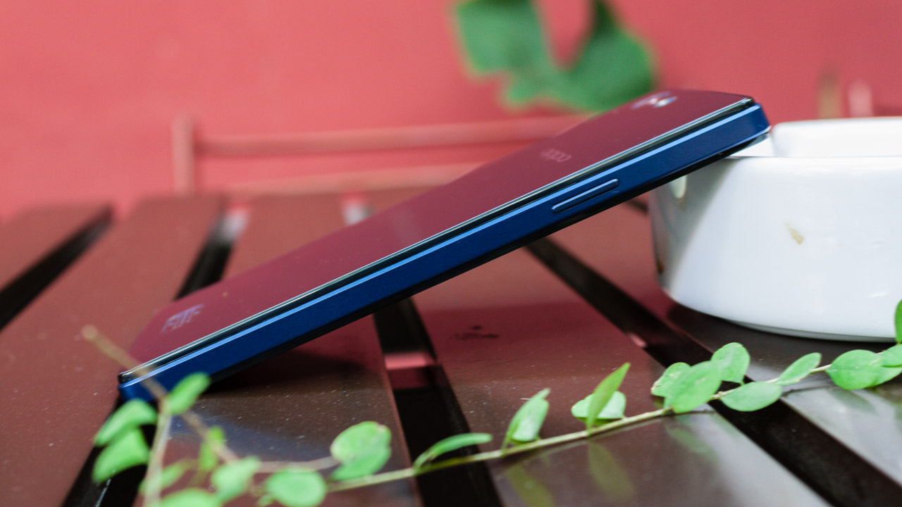 Mở hộp OPPO Neo 5 16 GB Rom 13