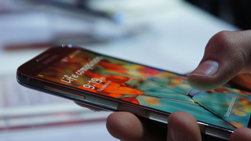 Thiết bị màn hình AMOLED có nhiều cách để tiết kiệm pin hơn LCD