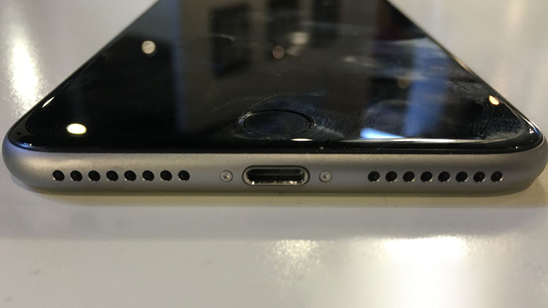 iPhone 7 sẽ có 2 loa ngoài