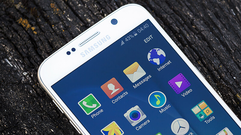 Samsung Galaxy J7 2016 là chiếc điện thoại thông minh đầy tính năng với màn hình sắc nét và hiệu suất dòng chảy. Hãy xem ảnh của chiếc điện thoại này để nhận thấy vẻ đẹp của nó và cùng chiêm ngưỡng những tính năng độc đáo mà nó mang lại!