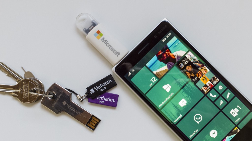 Microsoft xác nhận ngày cập nhật chính thức Windows 10 Mobile