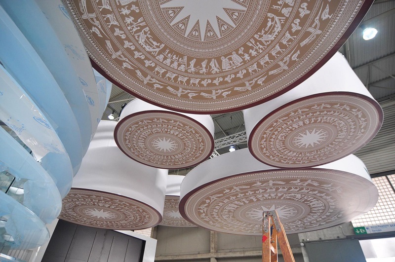 Hình ảnh trống đồng Đông Sơn gây thích thú với cộng đồng nước ngoài Hình ảnh trống đồng Đông Sơn gây thích thú với cộng đồng nước ngoài