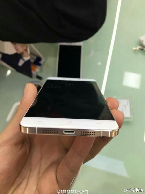 oppo-30-bottom oppo-30-bottom