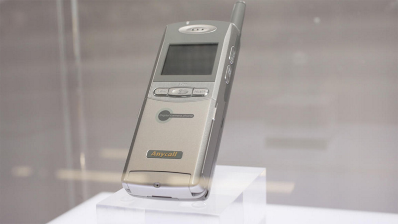 The first camera phone