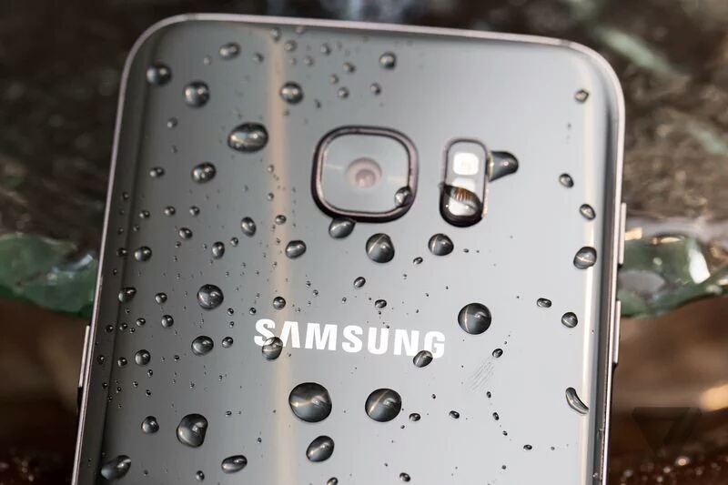 Galaxy-S7 Galaxy-S7