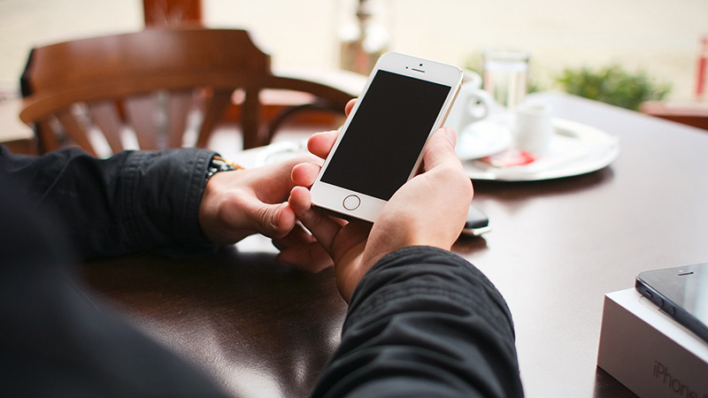 Các đối tác của Apple không lạc quan với iPhone 5se 