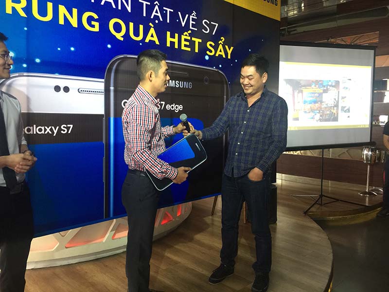 Và đây chính là vị khách mời mai mắn nhất của buổi offline hôm nay