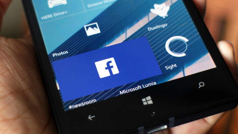 Xuất hiện video trình diễn ứng dụng Facebook Universal cho Windows 10 Xuất hiện video trình diễn ứng dụng Facebook Universal cho Windows 10