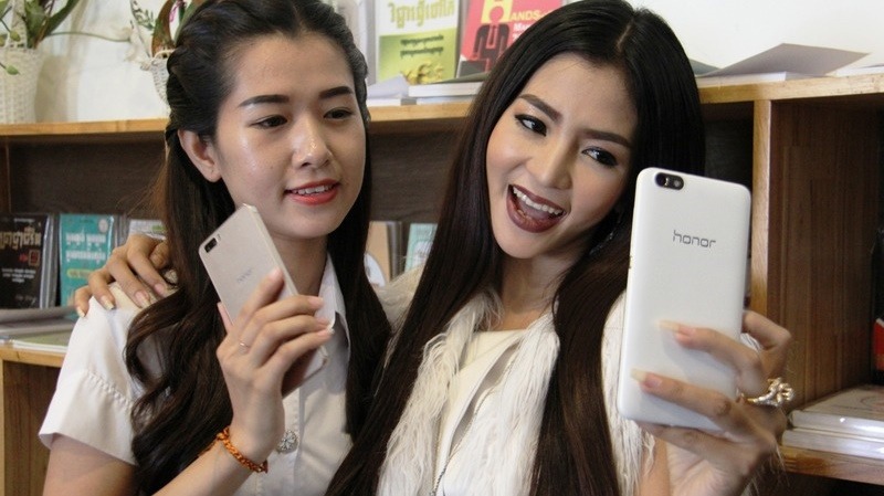 Thêm smartphone giá rẻ của Huawei lên kệ Thêm smartphone giá rẻ của Huawei lên kệ