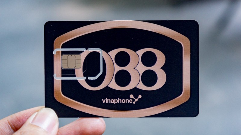 Khách chen mua sim 088, cửa hàng ở Sài Gòn phải đóng cửa